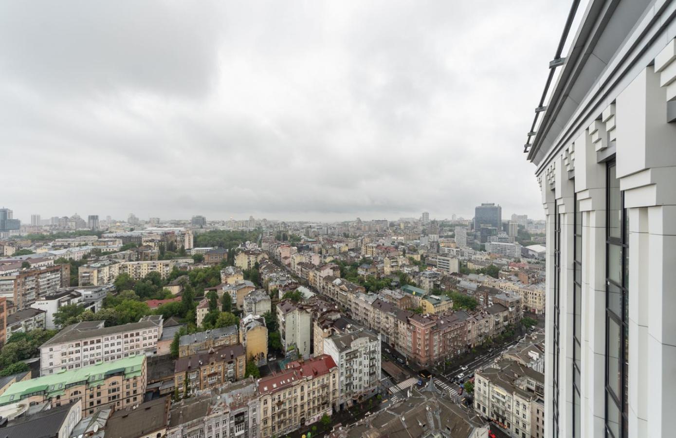 Royal Tower Residence Big Vip Apartment In Center Floor 27 Kyiv Exterior photo
