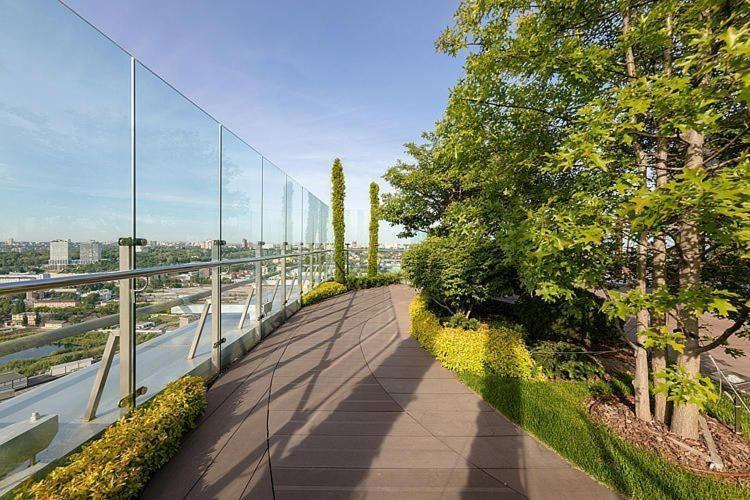 Royal Tower Residence Big Vip Apartment In Center Floor 27 Kyiv Exterior photo