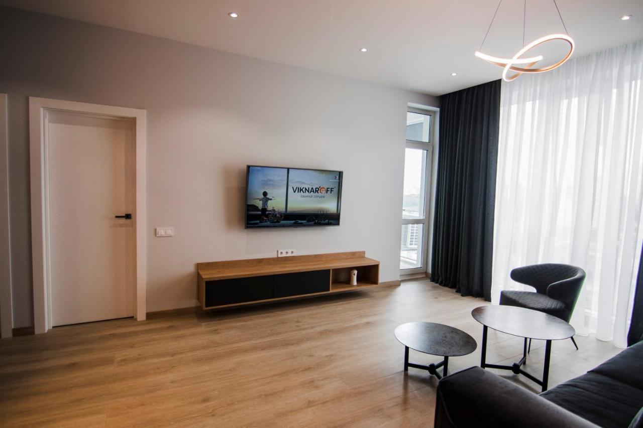 Royal Tower Residence Big Vip Apartment In Center Floor 27 Kyiv Exterior photo